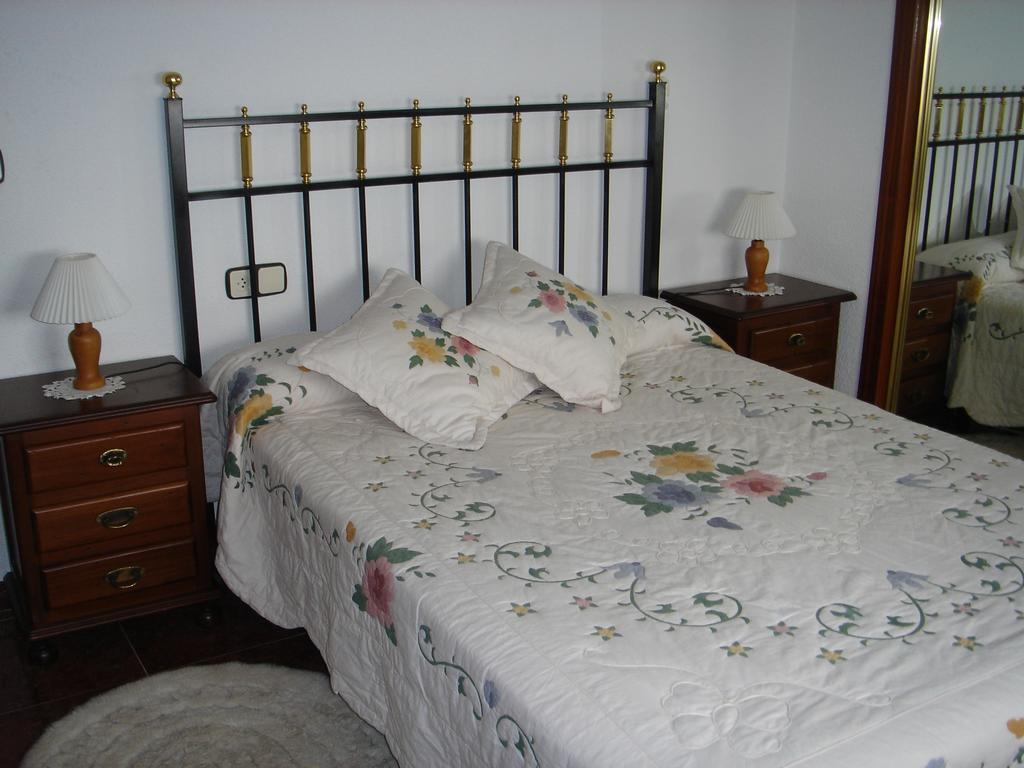Apartamentos Serrano Ribatajada 外观 照片