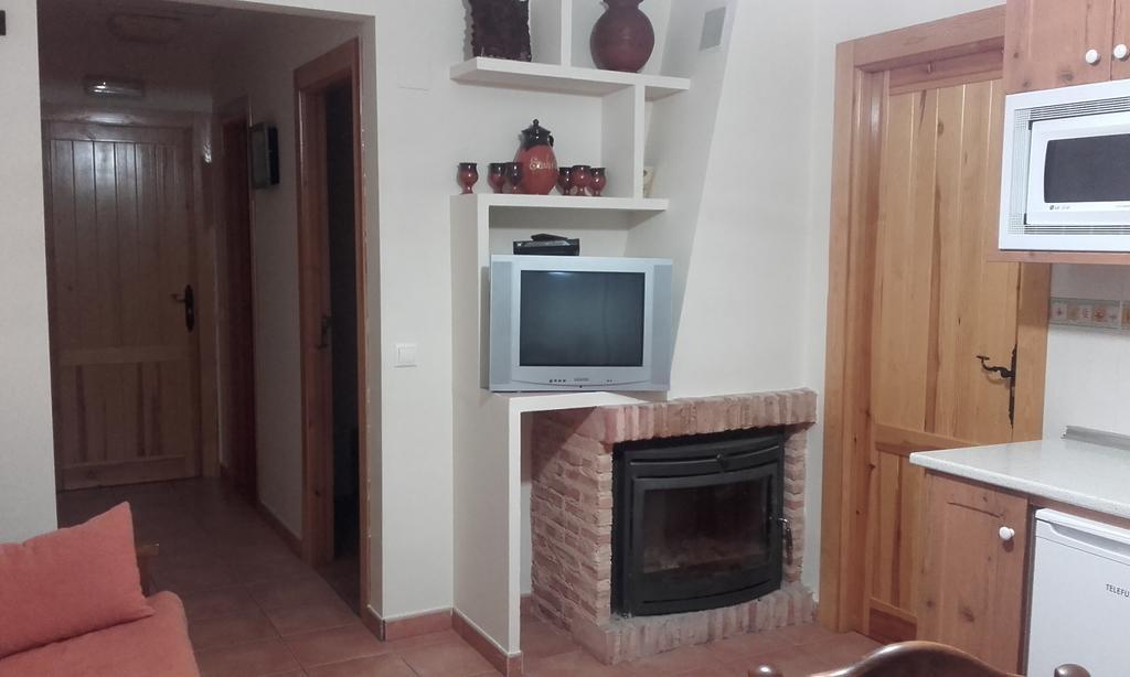 Apartamentos Serrano Ribatajada 外观 照片