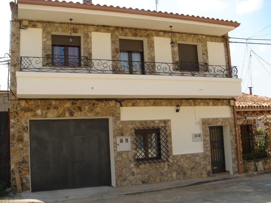 Apartamentos Serrano Ribatajada 外观 照片